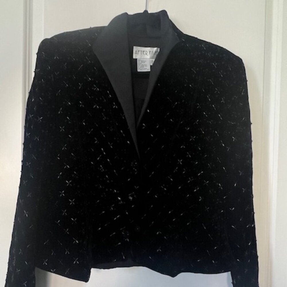 After5 Vintage Beaded Black Velvet Jacket Size 10